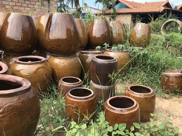 Chậu trồng cây sân vườn